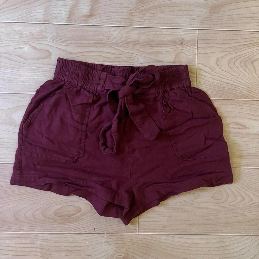 Japna Women's Soft Burgundy High Rise Flowy Boho Hippie Shorts with Belt - Picture 1 of 3